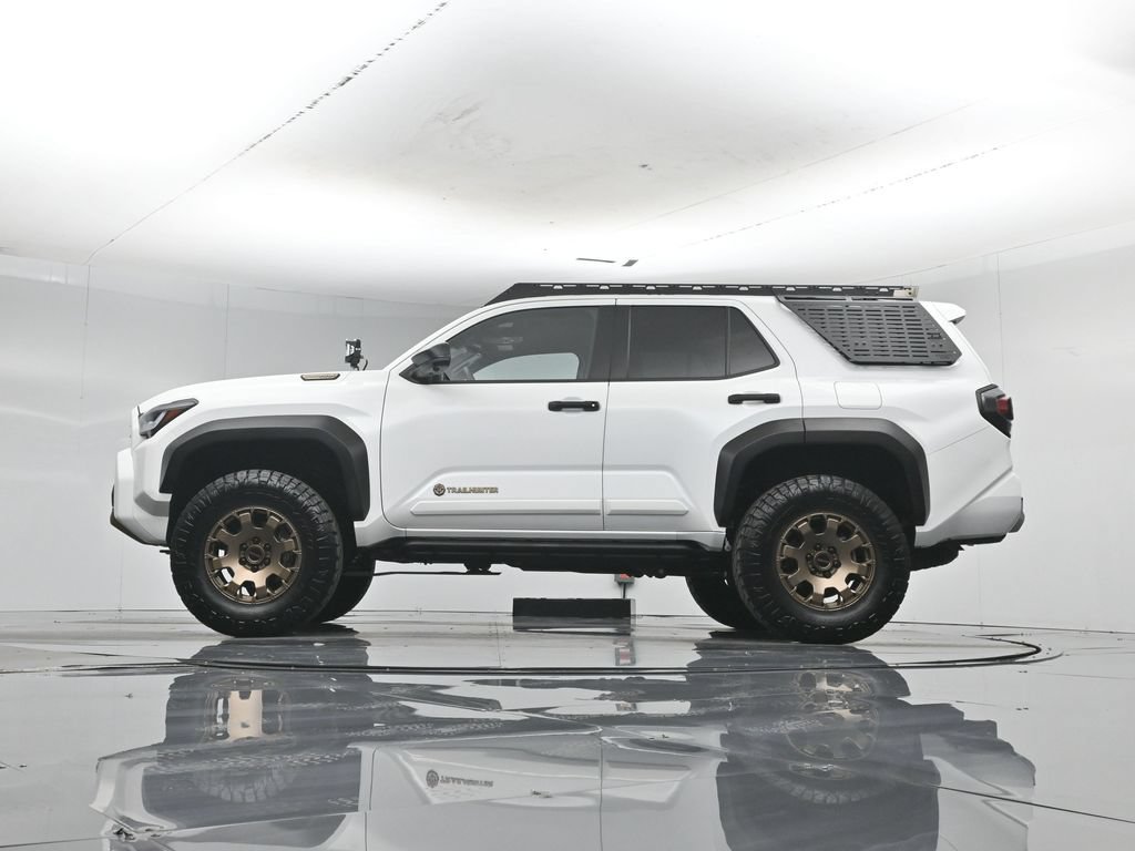 Used 2025 Toyota 4Runner Trailhunter AWD/4WD image 53