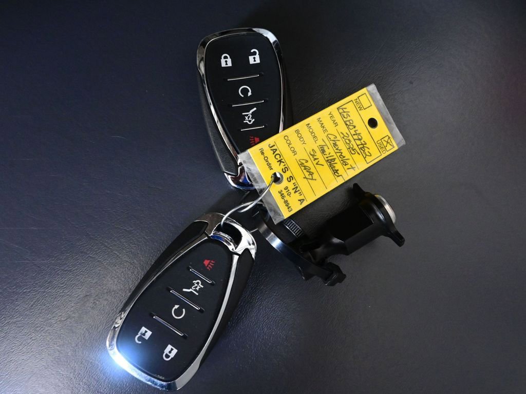Used 2025 Chevrolet TrailBlazer RS w/ Convenience Package FWD image 22