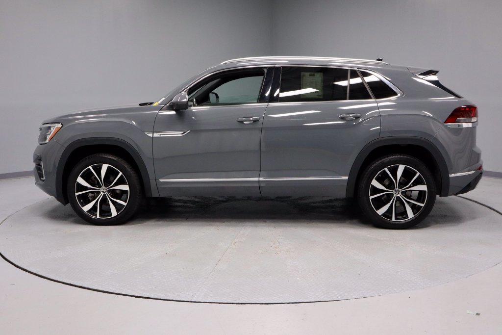 Used 2024 Volkswagen Atlas Cross Sport SEL Premium R-Line AWD/4WD image 9