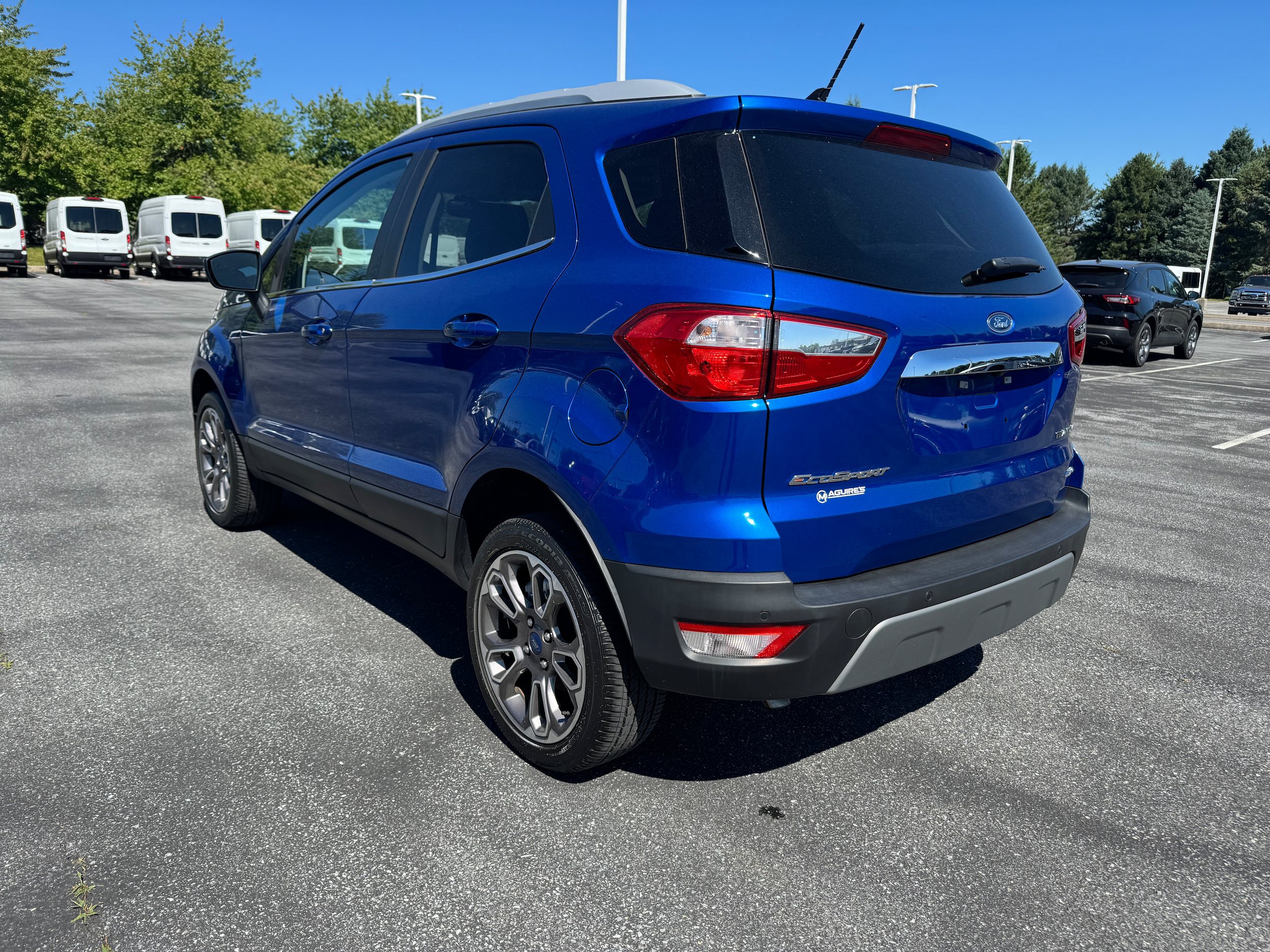 Certified 2022 Ford EcoSport Titanium AWD/4WD image 3