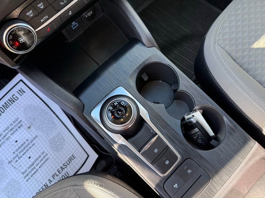 Certified 2022 Ford Escape SE w/ Cold Weather Package image 38