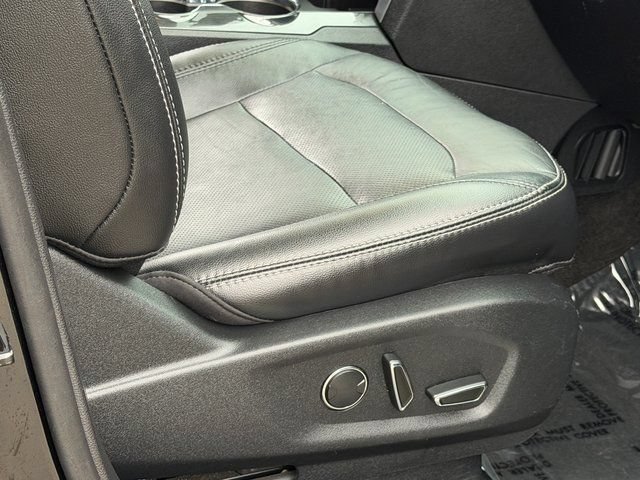 Certified 2017 Ford Explorer Limited AWD/4WD image 35