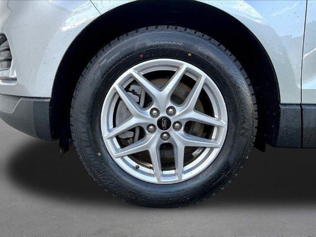 Certified 2024 Ford Edge SEL w/ Convenience Package AWD/4WD image 33