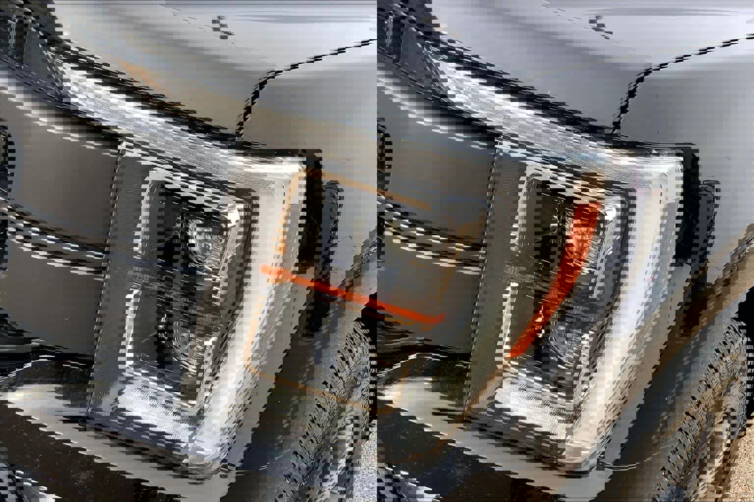 Certified 2021 Ford F150 Lariat w/ Equipment Group 502A High image 27