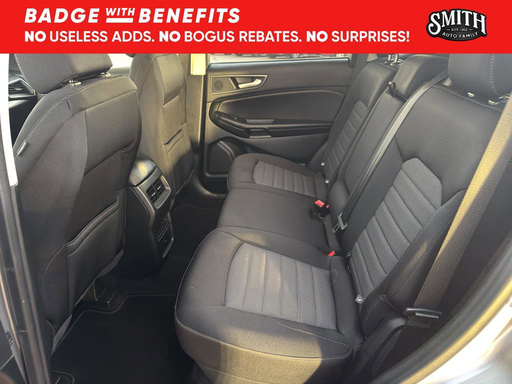 Certified 2023 Ford Edge SE w/ Black Appearance Package image 18