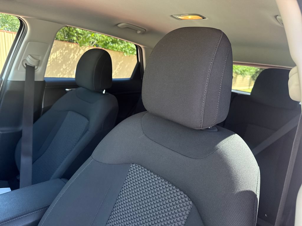 Used 2024 Kia Sportage LX AWD/4WD image 12