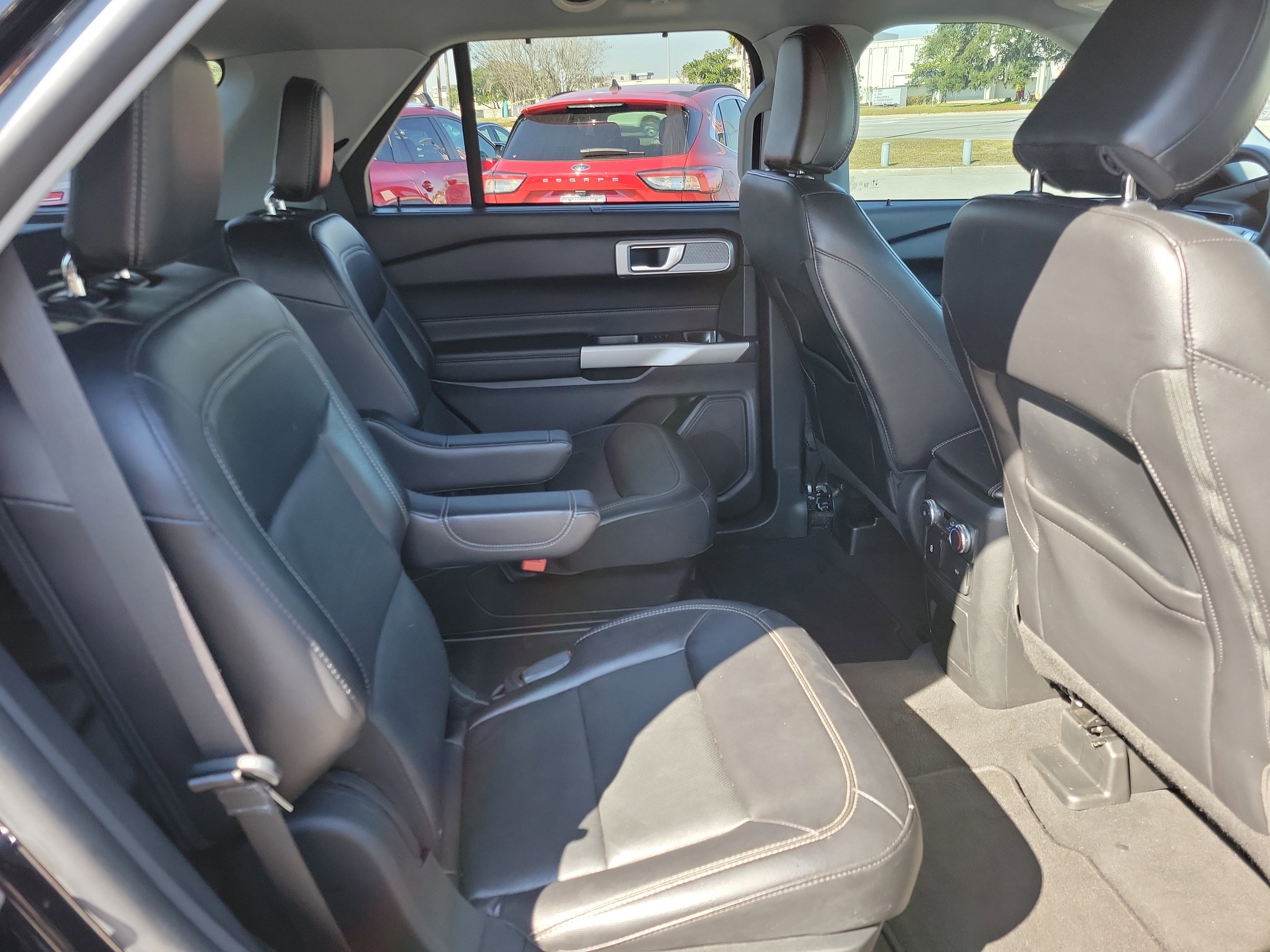 Certified 2022 Ford Explorer Limited image 27