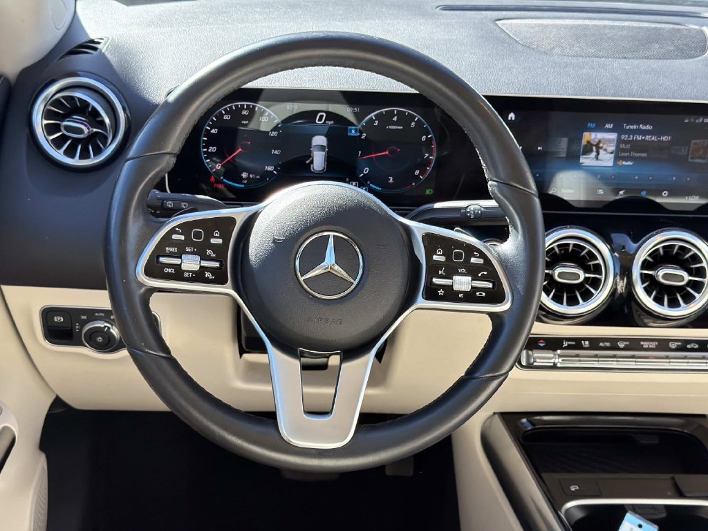 Used 2021 Mercedes-Benz GLA 250 w/ Premium Package image 9