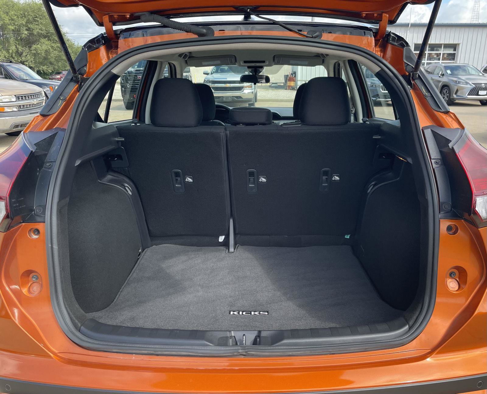 Used 2023 Nissan Kicks SV FWD image 36
