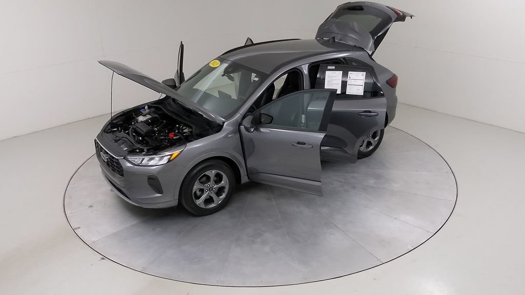 Certified 2023 Ford Escape ST-Line w/ Tech Pack #1 AWD/4WD image 55