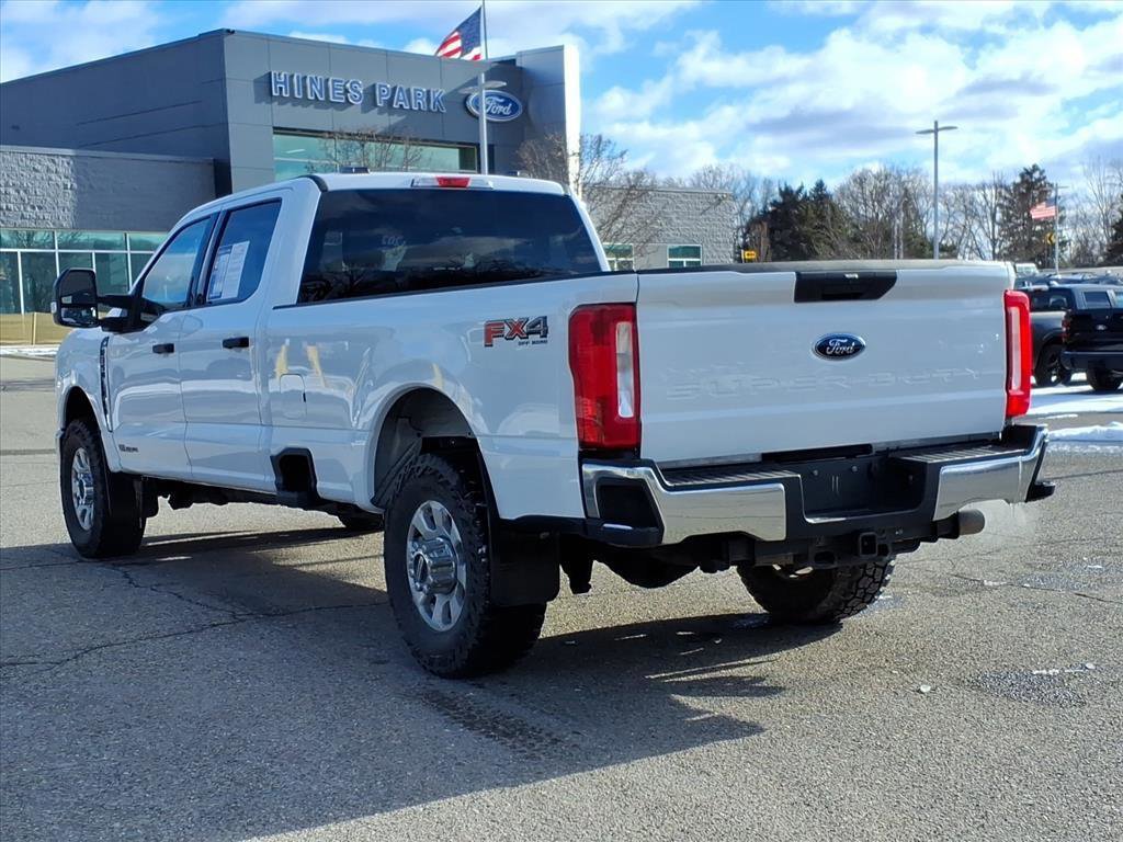 Certified 2024 Ford F350 XLT w/ FX4 Off-Road Package AWD/4WD image 3