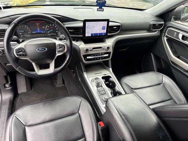 Certified 2023 Ford Explorer XLT w/ Equipment Group 202A AWD/4WD image 10