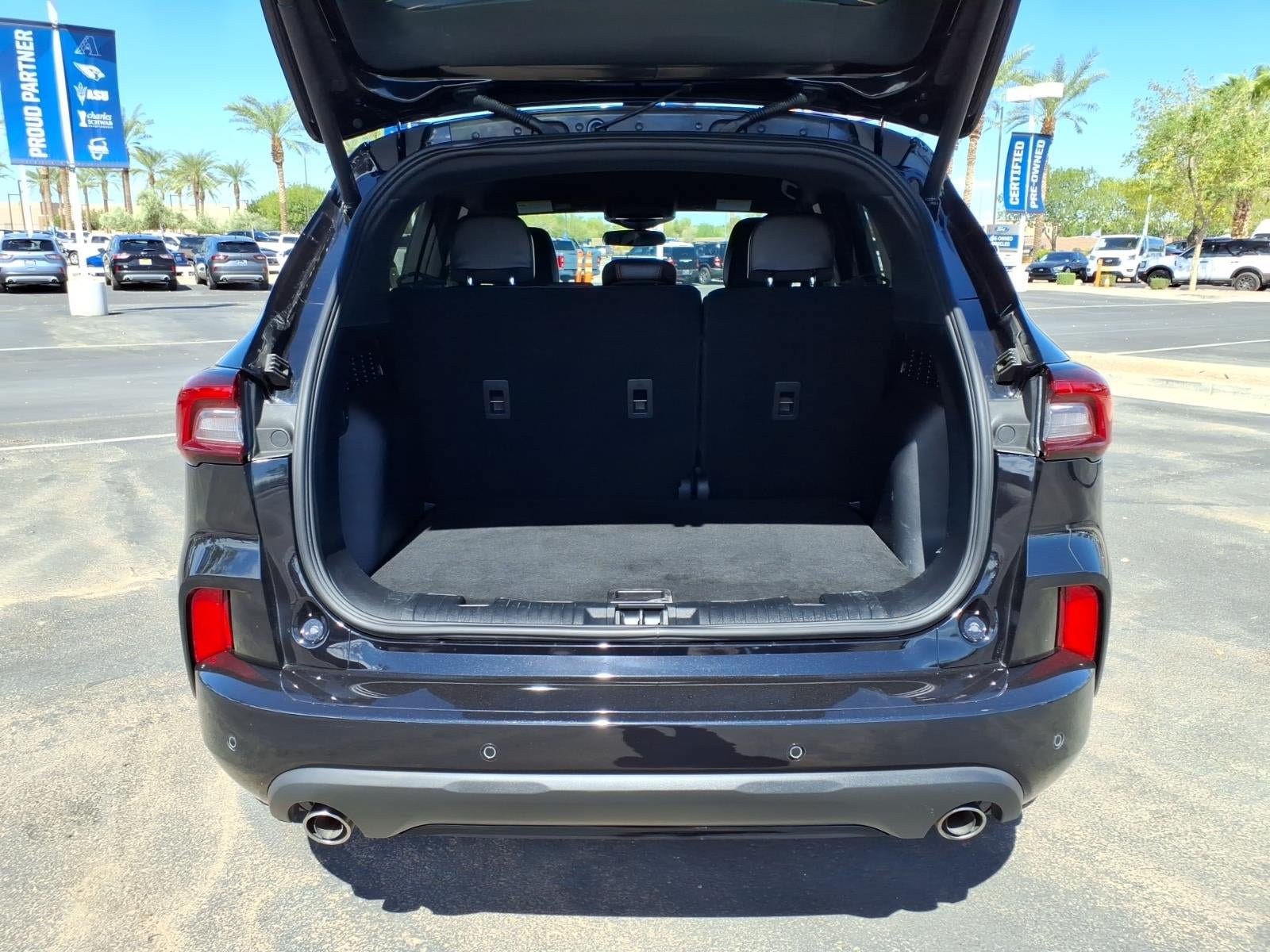 Certified 2024 Ford Escape ST-Line w/ Tech Pack #1 FWD image 16