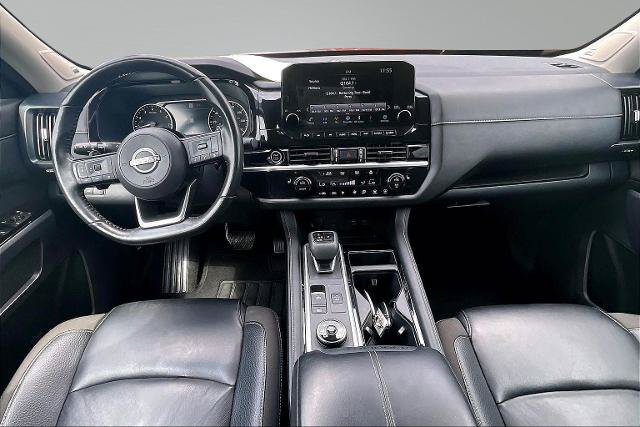 Used 2023 Nissan Pathfinder SL w/ SL Premium Package AWD/4WD image 16