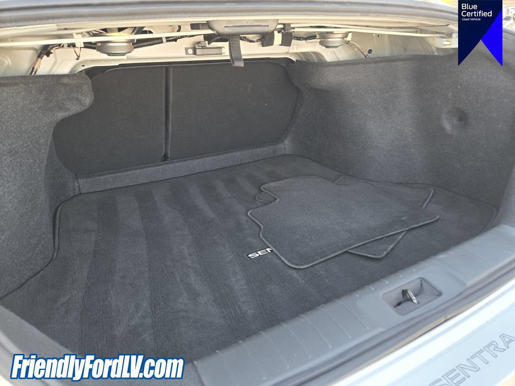 Used 2020 Nissan Sentra SR w/ Electronics Package FWD image 17