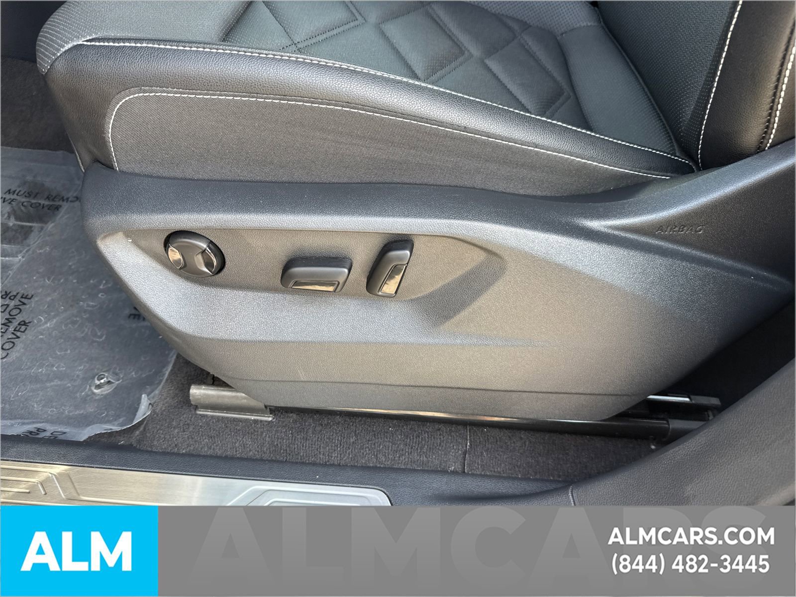 Used 2025 Volkswagen Atlas SE FWD image 11