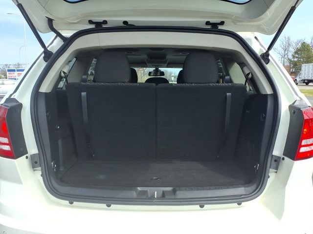 Used 2020 Dodge Journey SE w/ SE Popular Equipment Group image 9