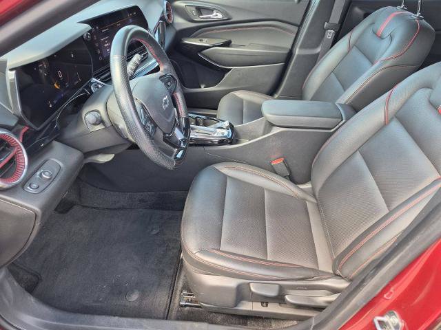 Used 2024 Chevrolet Trax RS FWD image 12
