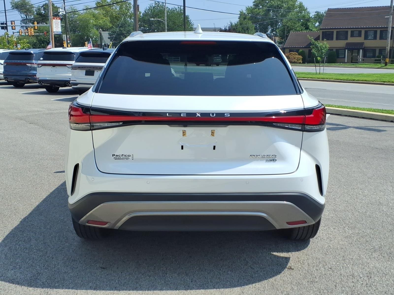 Used 2024 Lexus RX 350 Premium w/ Cold Area Package AWD/4WD image 5