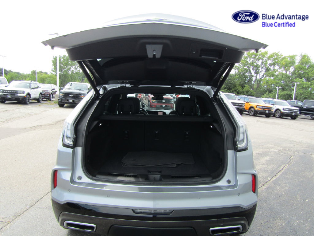 Used 2024 Cadillac XT4 Sport AWD/4WD image 11