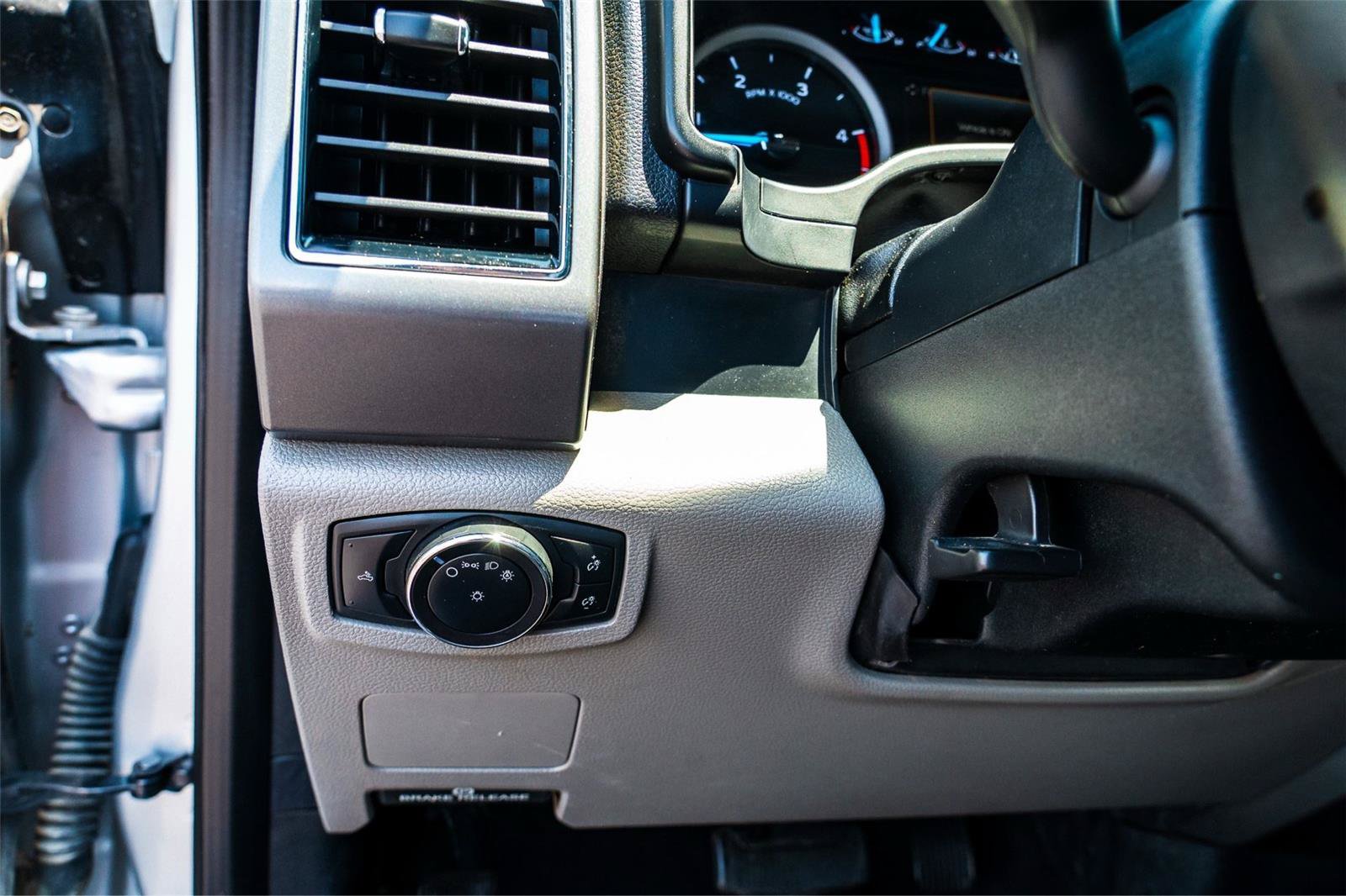Certified 2019 Ford F250 XLT AWD/4WD image 15