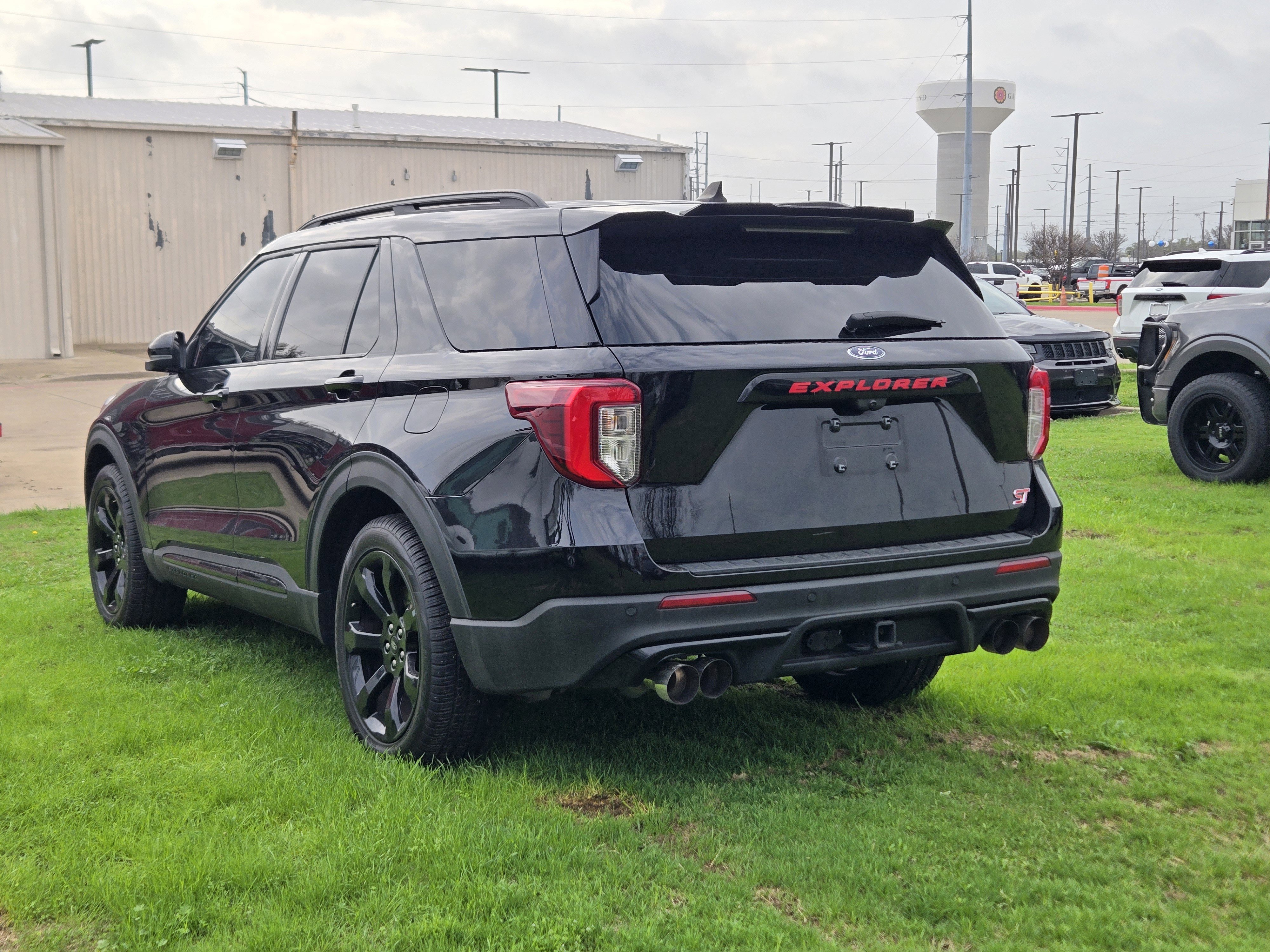 Certified 2023 Ford Explorer ST w/ Equipment Group 401A image 4