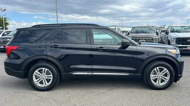 Certified 2023 Ford Explorer XLT w/ Equipment Group 202A AWD/4WD image 2