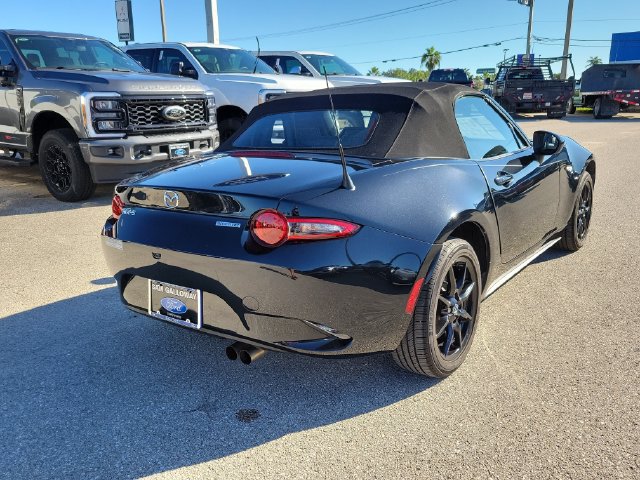Used 2022 MAZDA MX-5 Miata Sport RWD image 5