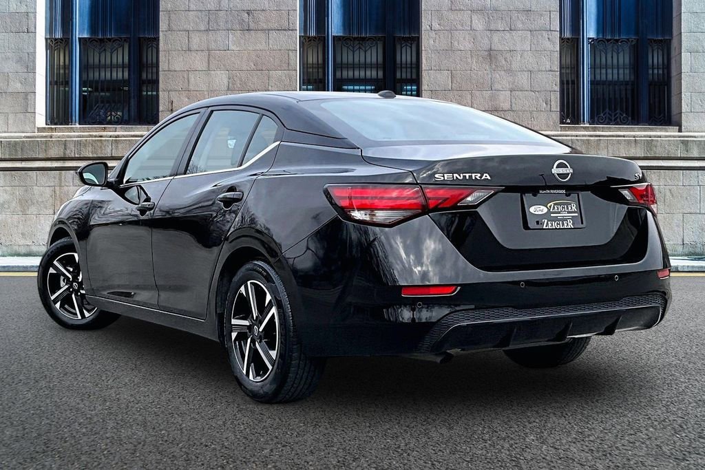 Used 2024 Nissan Sentra SV FWD image 10