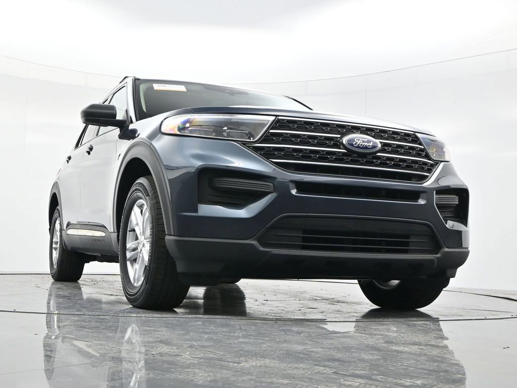 Certified 2022 Ford Explorer XLT w/ Class IV Trailer Tow Package image 23