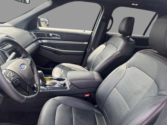 Certified 2018 Ford Explorer Sport w/ Equipment Group 401A AWD/4WD image 10