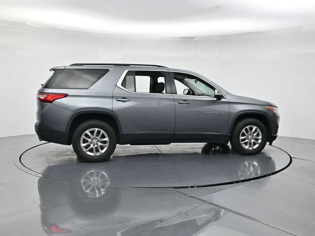 Used 2021 Chevrolet Traverse LT FWD image 2