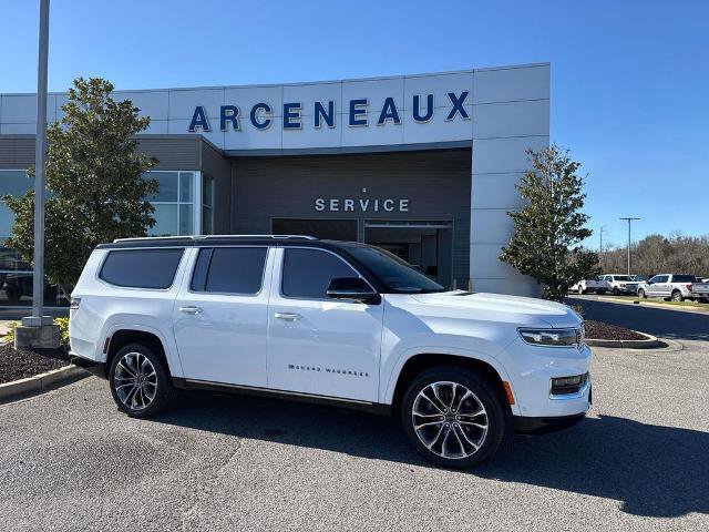 Used 2023 Jeep Grand Wagoneer L Series III w/ Rear Seat Video Group 1 image 5