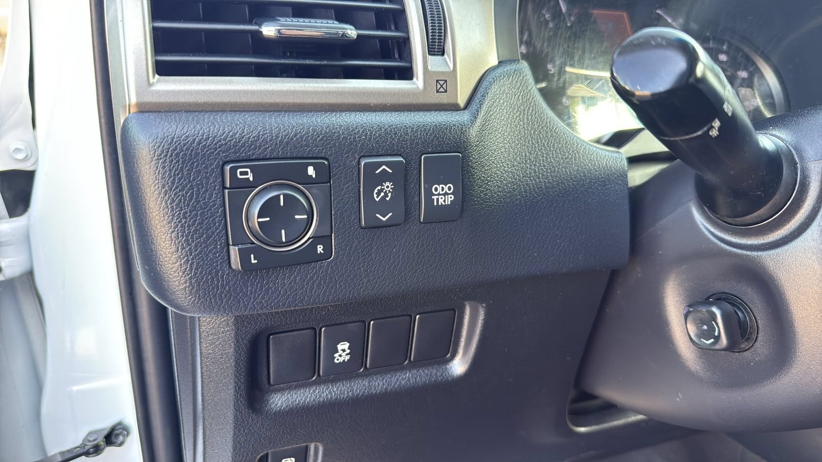 Used 2018 Lexus GX 460 w/ Navigation Package AWD/4WD image 15