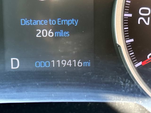 Used 2020 Toyota RAV4 XLE w/ Convenience Package FWD image 42
