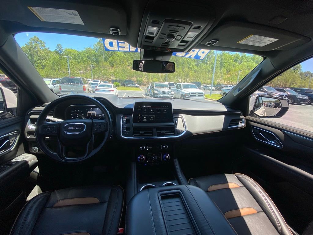 Used 2023 GMC Yukon AT4 w/ Technology Package AWD/4WD image 24