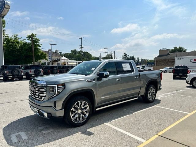 Used 2025 GMC Sierra 1500 Denali w/ Denali Reserve Package AWD/4WD image 9