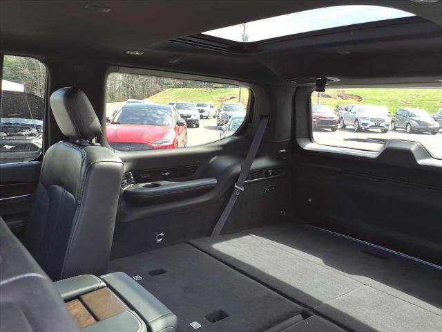 Used 2023 Jeep Grand Wagoneer 4WD w/ Rear Seat Video Group 1 image 10