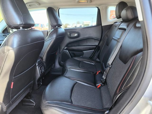 Used 2019 Jeep Compass Trailhawk image 16
