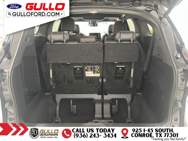 Used 2024 Toyota Sienna AWD image 11