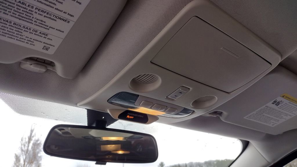 Certified 2018 Ford EcoSport SE image 17