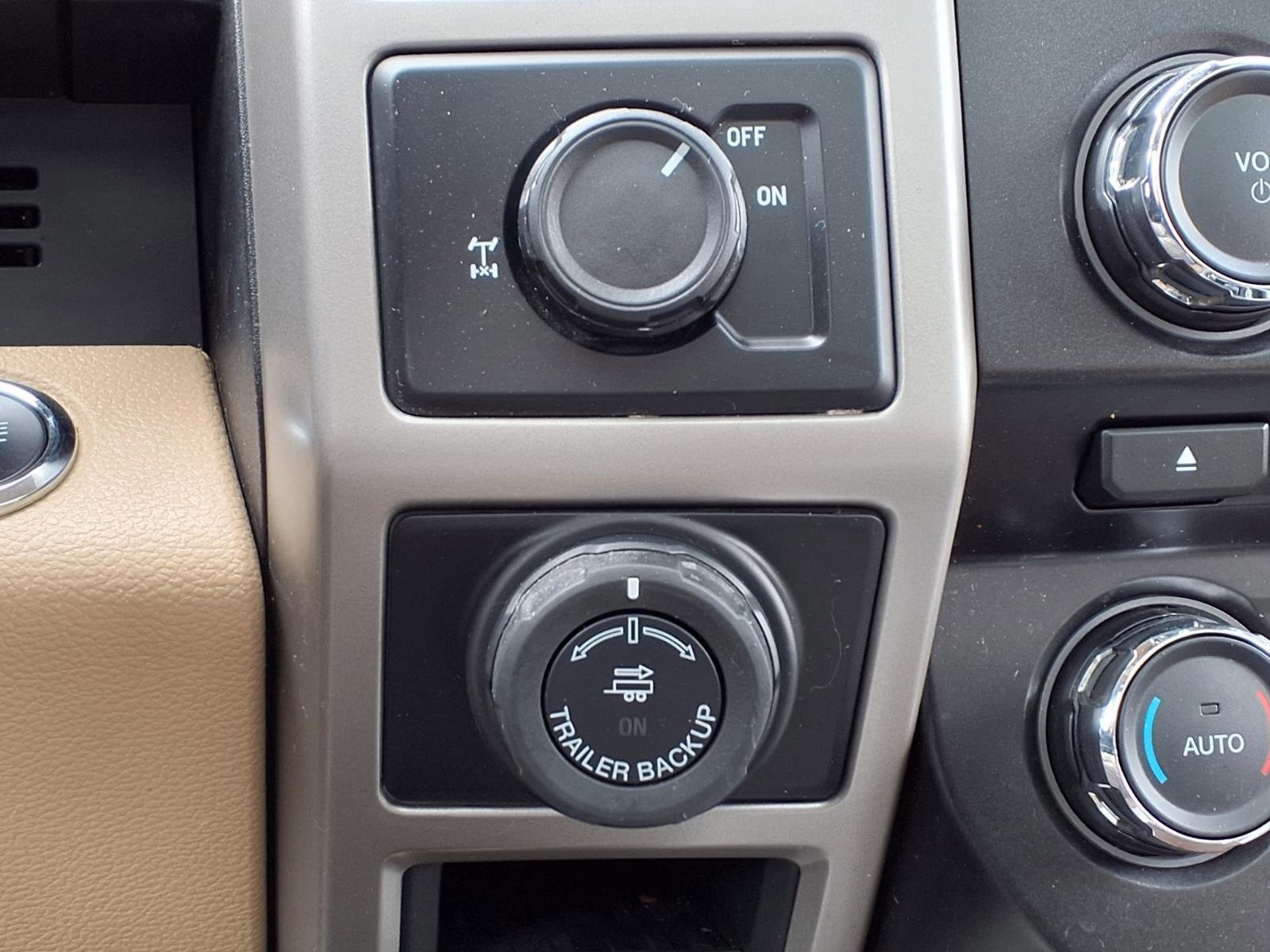 Certified 2017 Ford F150 Lariat image 17