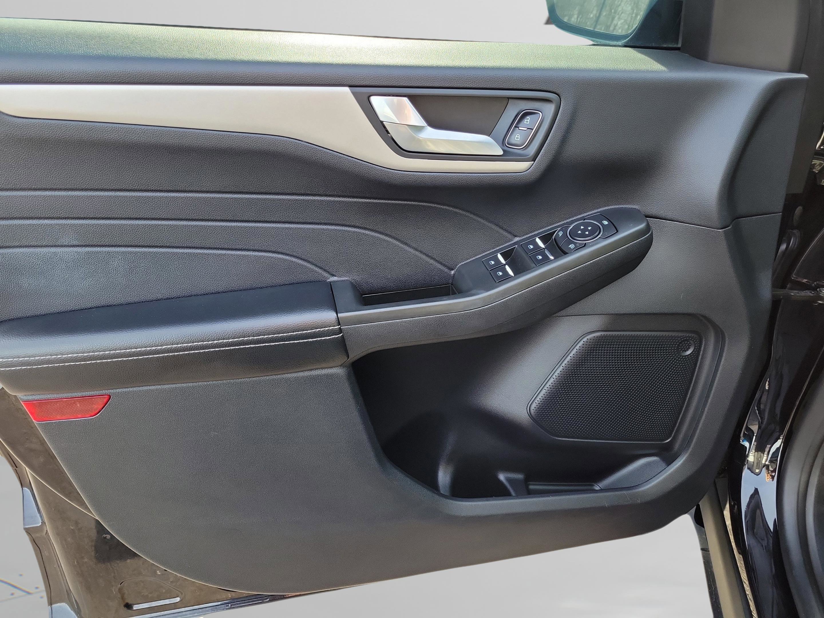 Certified 2021 Ford Escape SE w/ Convenience Package image 25