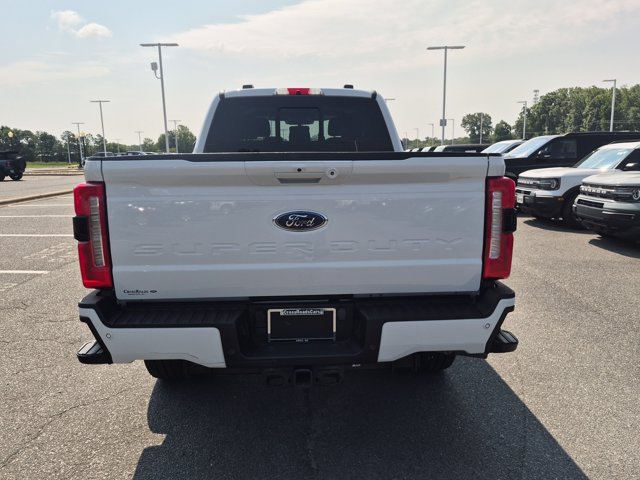 Certified 2023 Ford F350 4x4 Crew Cab Super Duty image 5