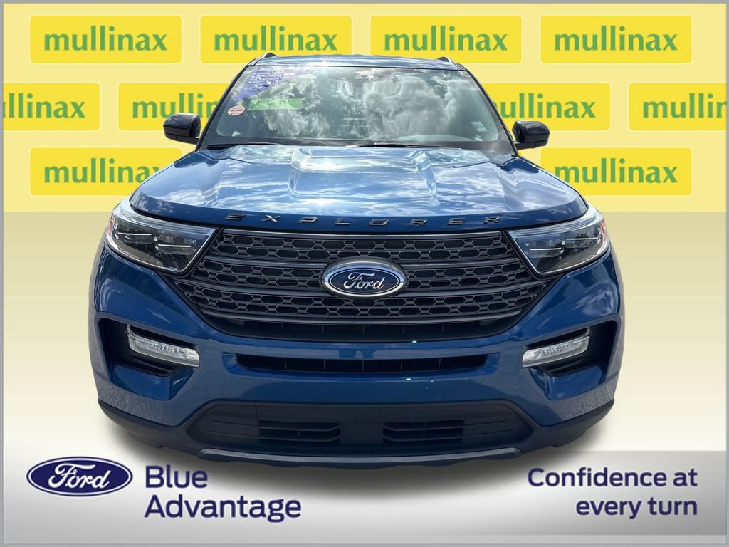 Certified 2023 Ford Explorer XLT w/ Equipment Group 202A RWD image 11