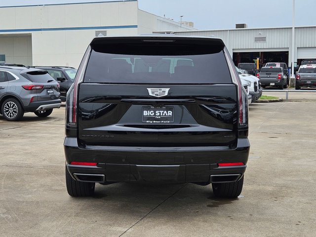 Used 2026 Cadillac Escalade Platinum Sport w/ LPO, ONYX Package AWD/4WD image 4