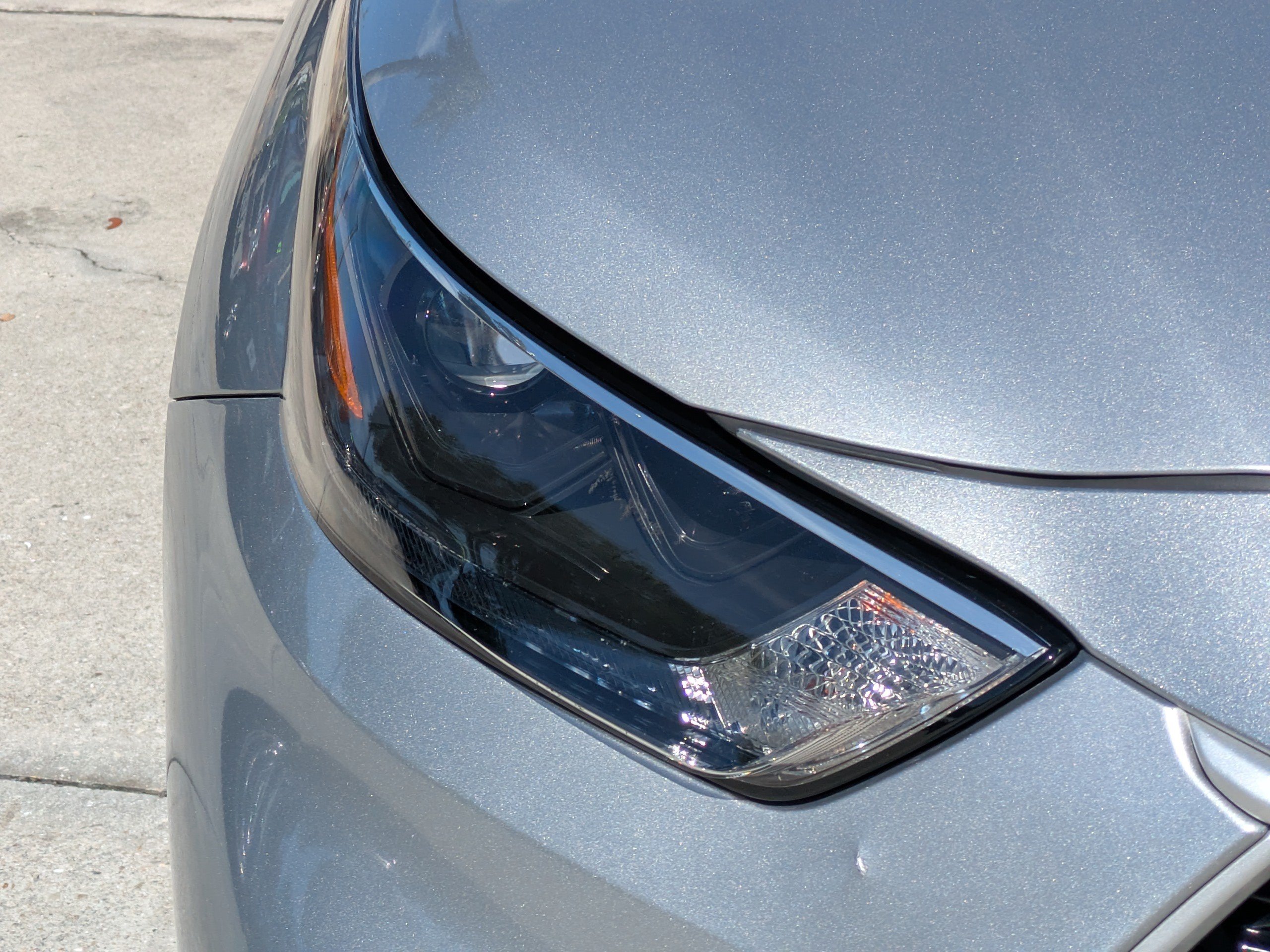 Used 2025 Toyota Highlander XLE FWD image 9