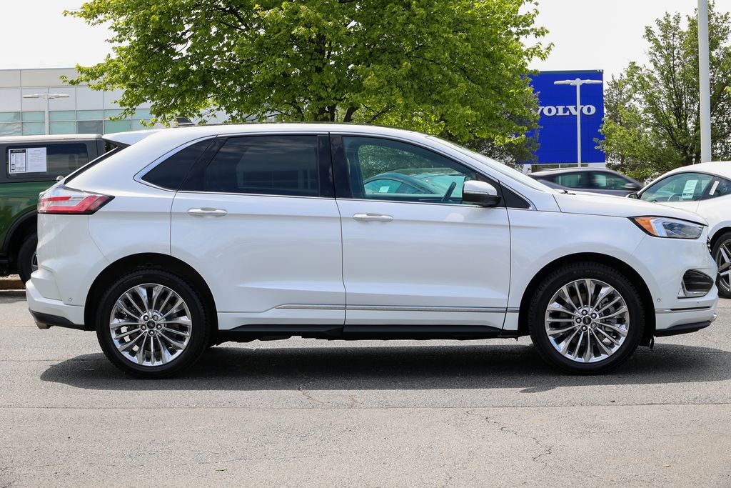 Certified 2021 Ford Edge Titanium w/ Equipment Group 301A AWD/4WD image 32