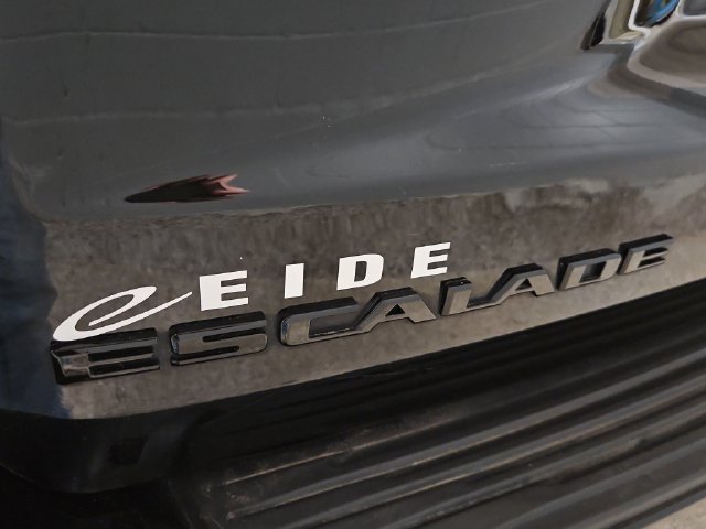 Used 2022 Cadillac Escalade Sport Platinum AWD/4WD image 39