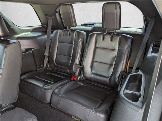Certified 2018 Ford Explorer XLT w/ Equipment Group 202A FWD image 20
